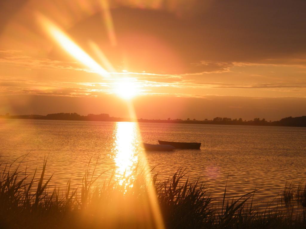 Pension Am Strand ยูลิอุสรู ภายนอก รูปภาพ